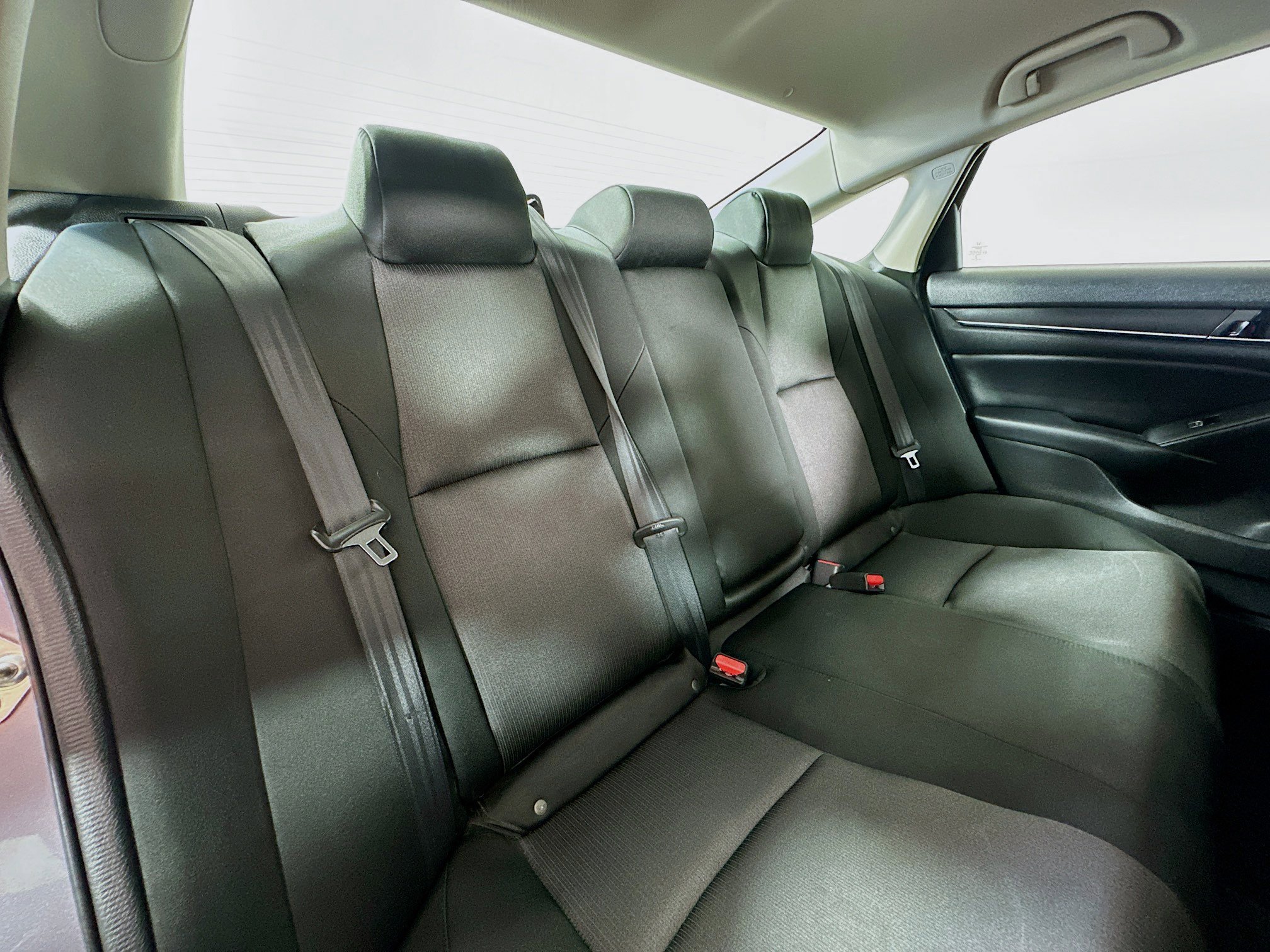 Used 2018 Honda Accord LX image 25