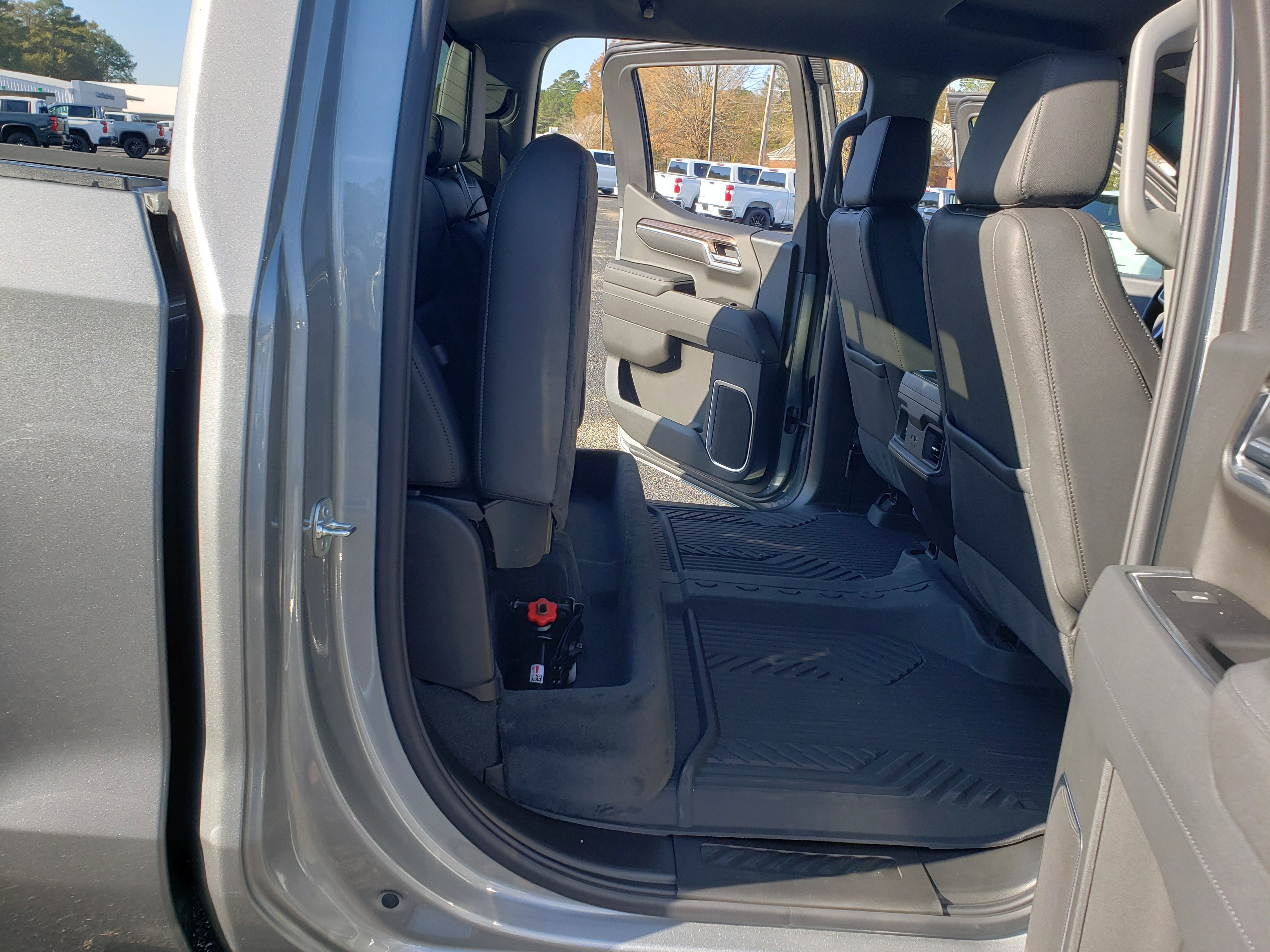 New 2026 Chevrolet Silverado 1500 LT image 32