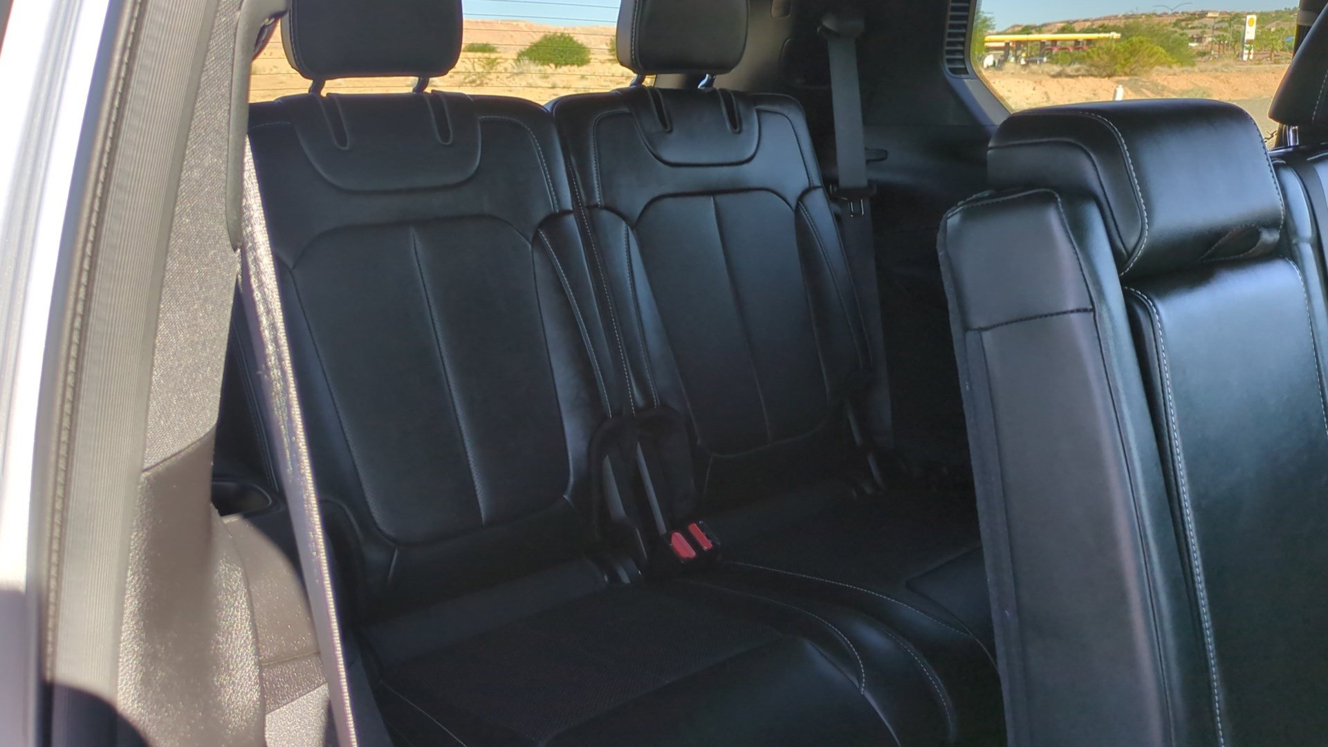 Used 2023 Jeep Grand Cherokee L Overland image 32