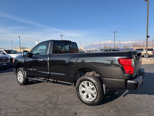 Used 2017 Nissan Titan SV image 18