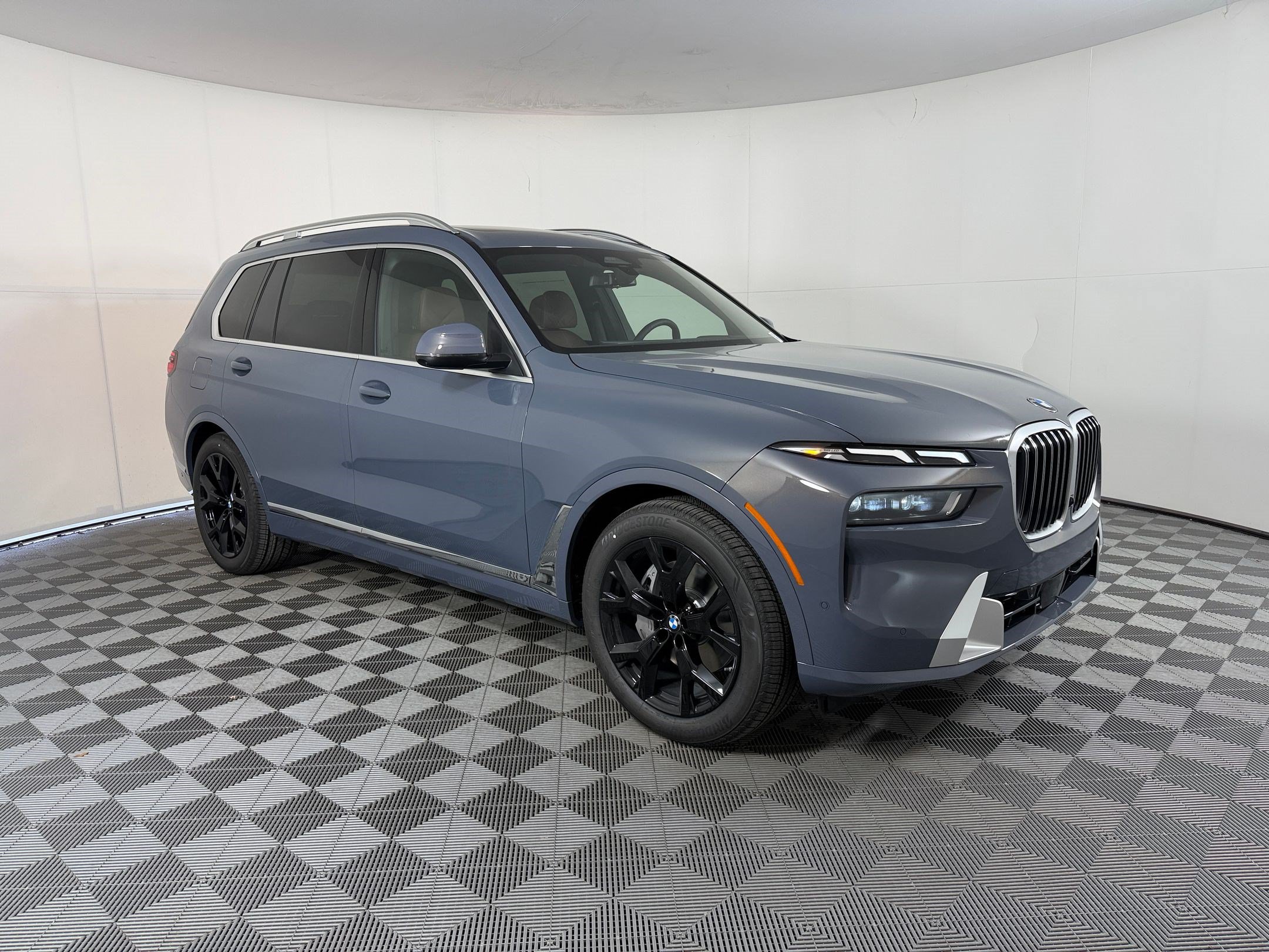 New 2027 BMW X7 xDrive40i w/ Premium Package AWD/4WD image 7