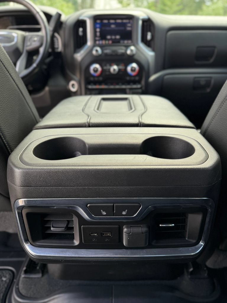 Used 2022 GMC Sierra 3500 Denali w/ Denali Black Diamond Edition AWD/4WD image 29