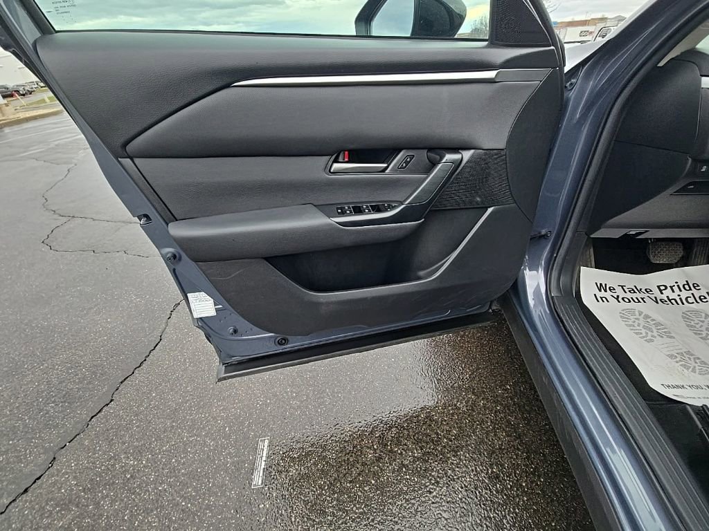 Used 2025 MAZDA CX-50 2.5 Hybrid w/ Preferred Pkg image 13