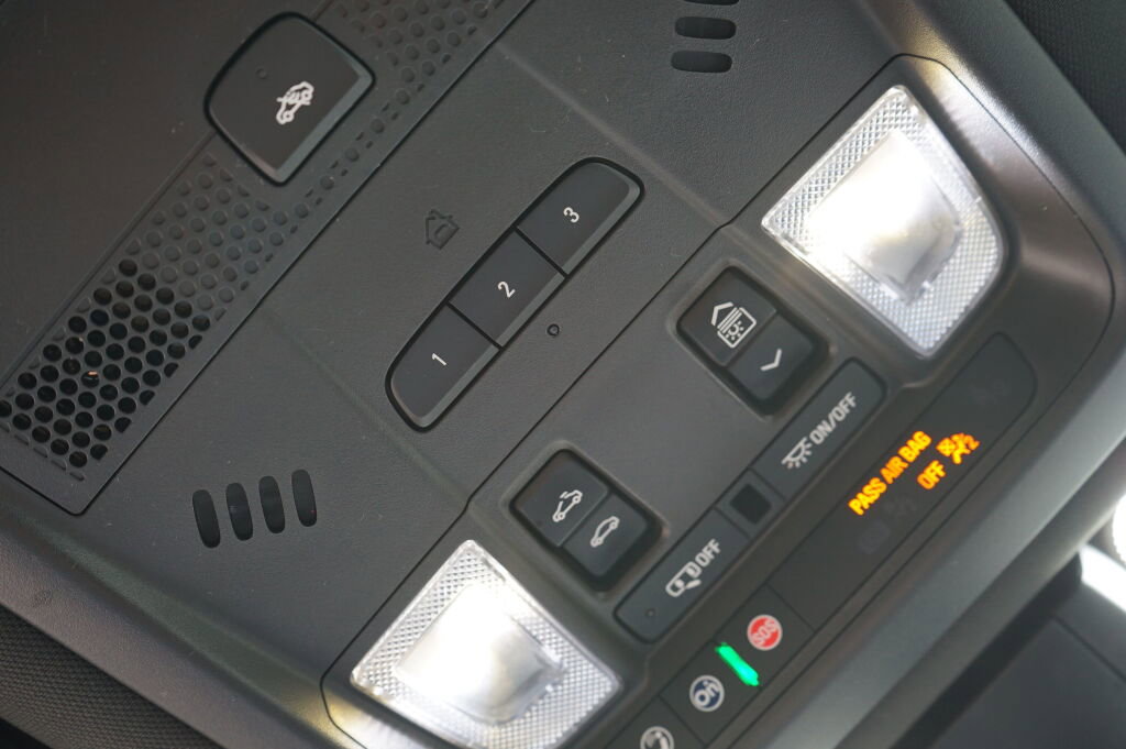 Used 2020 Cadillac XT6 Sport AWD/4WD image 24