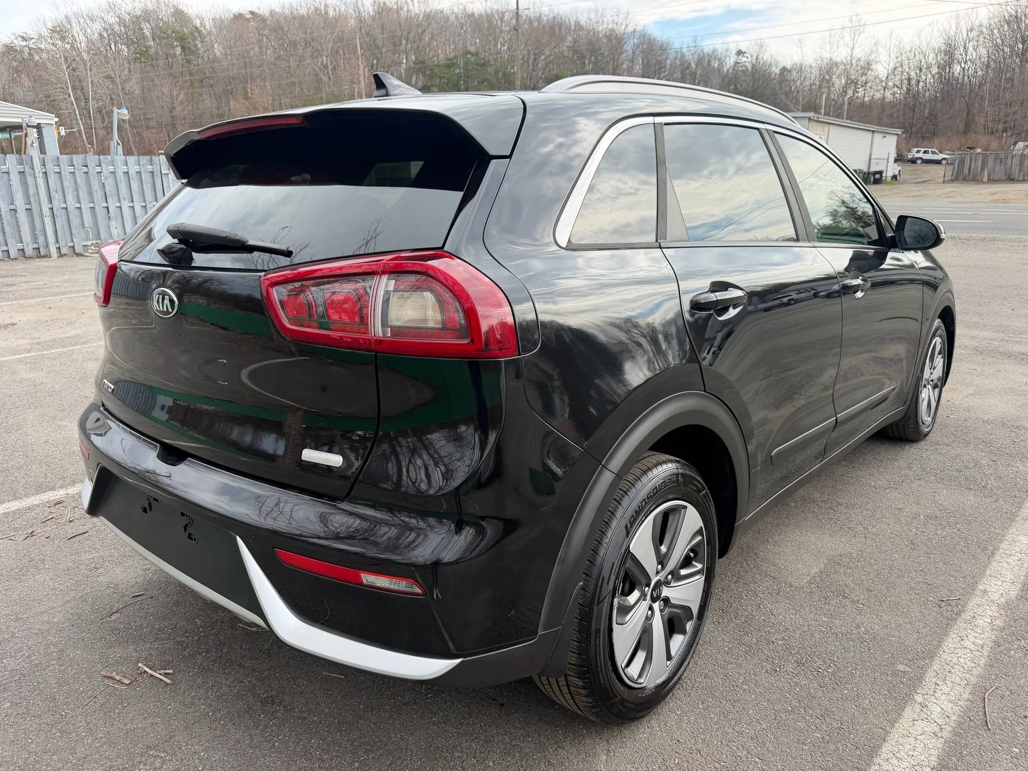 Used 2019 Kia Niro EX image 8