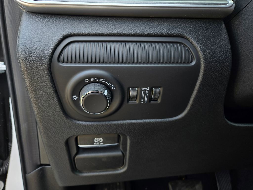 New 2026 Jeep Grand Wagoneer Limited AWD/4WD image 12