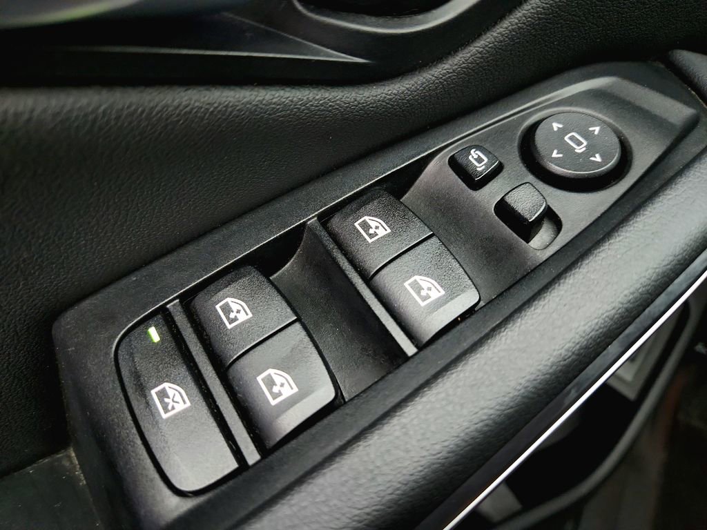 Used 2021 BMW 330i xDrive Sedan AWD/4WD image 26
