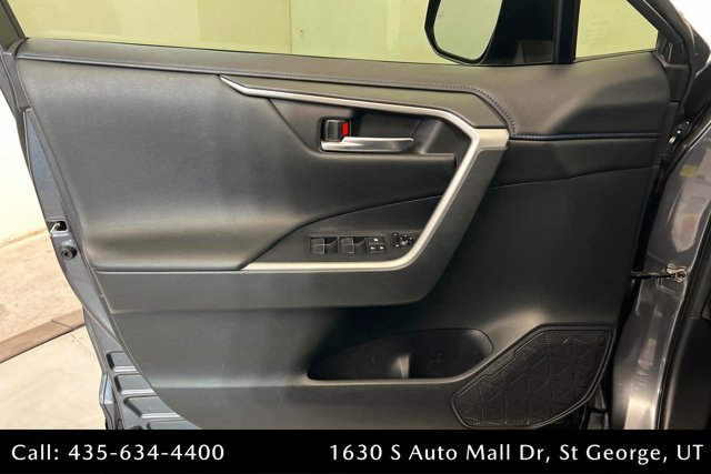 Used 2019 Toyota RAV4 XSE AWD/4WD image 14