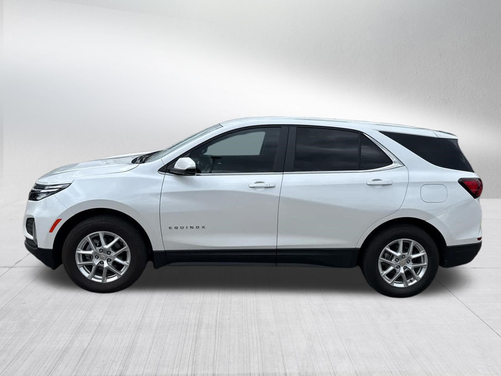 Used 2024 Chevrolet Equinox LT AWD/4WD image 4