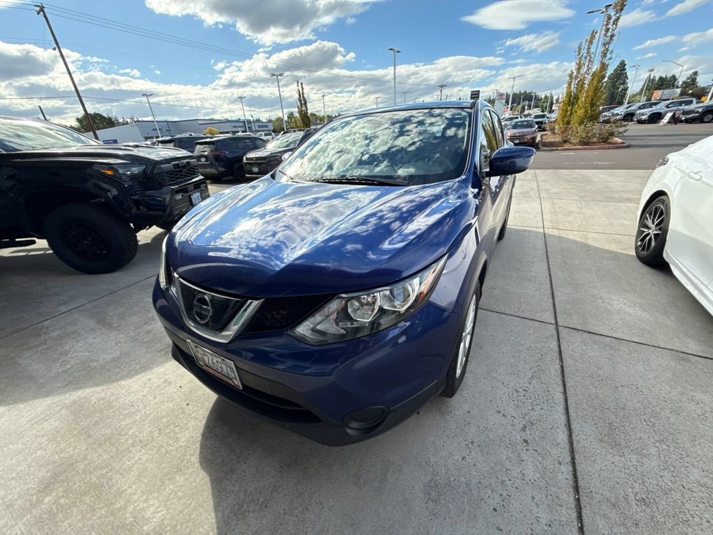 Used 2019 Nissan Rogue Sport S w/ Appearance Package FWD image 1