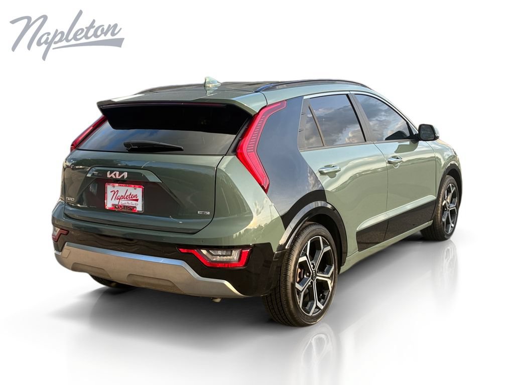Used 2024 Kia Niro SX Touring FWD image 5