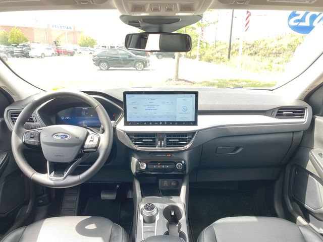 Used 2025 Ford Escape Platinum AWD/4WD image 21