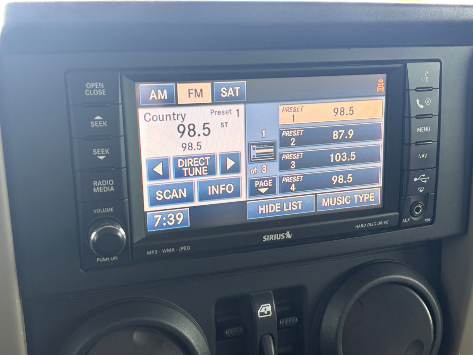 Used 2009 Jeep Wrangler Unlimited Rubicon w/ Dual Top Group image 22