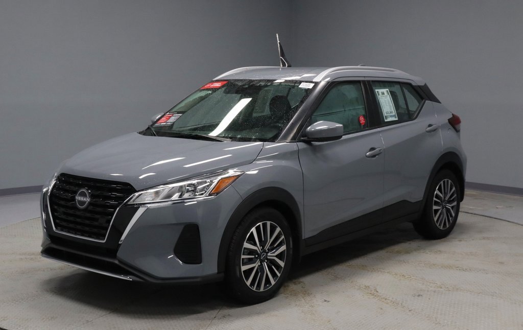 Used 2023 Nissan Kicks SV image 8