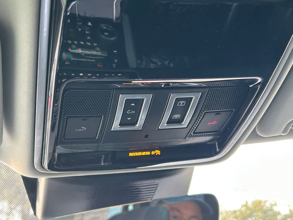 Used 2022 Land Rover Range Rover P525 Westminster Edition AWD/4WD image 23