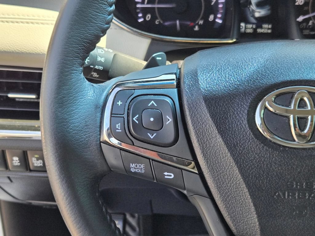 Used 2018 Toyota Avalon XLE Premium FWD image 14