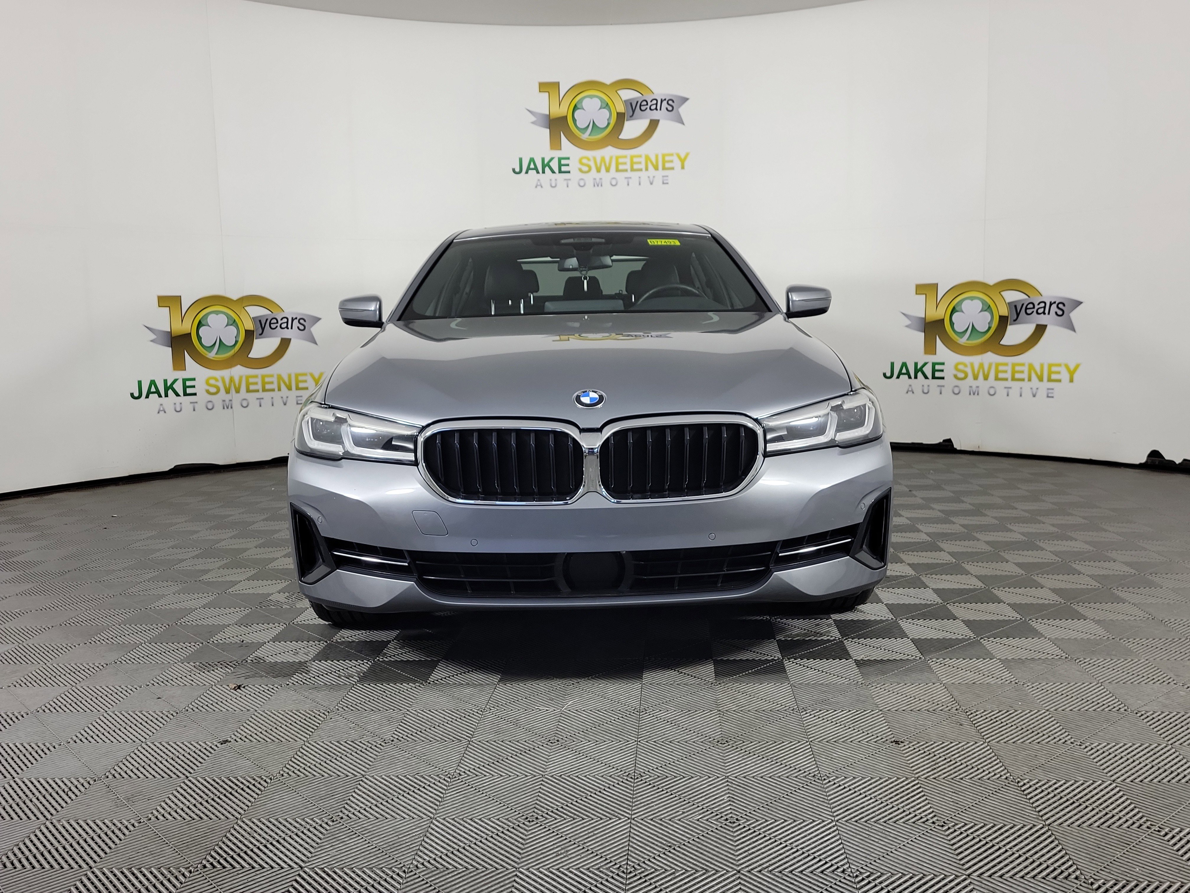Certified 2023 BMW 540i xDrive w/ Premium Package image 2