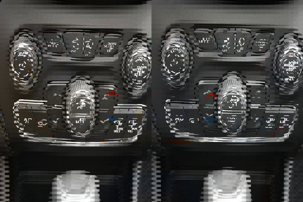 Used 2021 Jeep Cherokee Trailhawk w/ Sun, Sound & Nav Group image 24