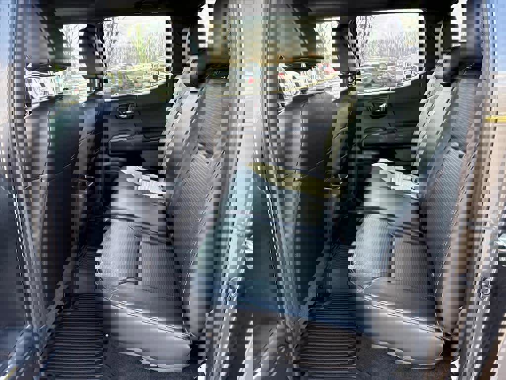 Used 2018 Toyota Tacoma TRD Off-Road image 9