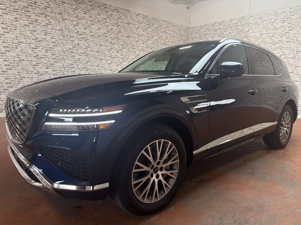 Used 2025 Genesis GV80 2.5T Standard AWD/4WD image 3
