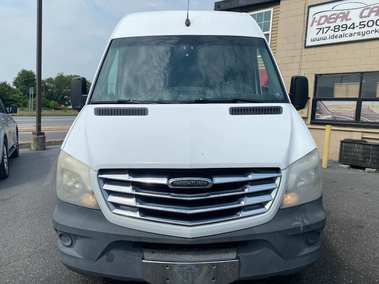 Used 2014 Freightliner Sprinter 2500 image 8