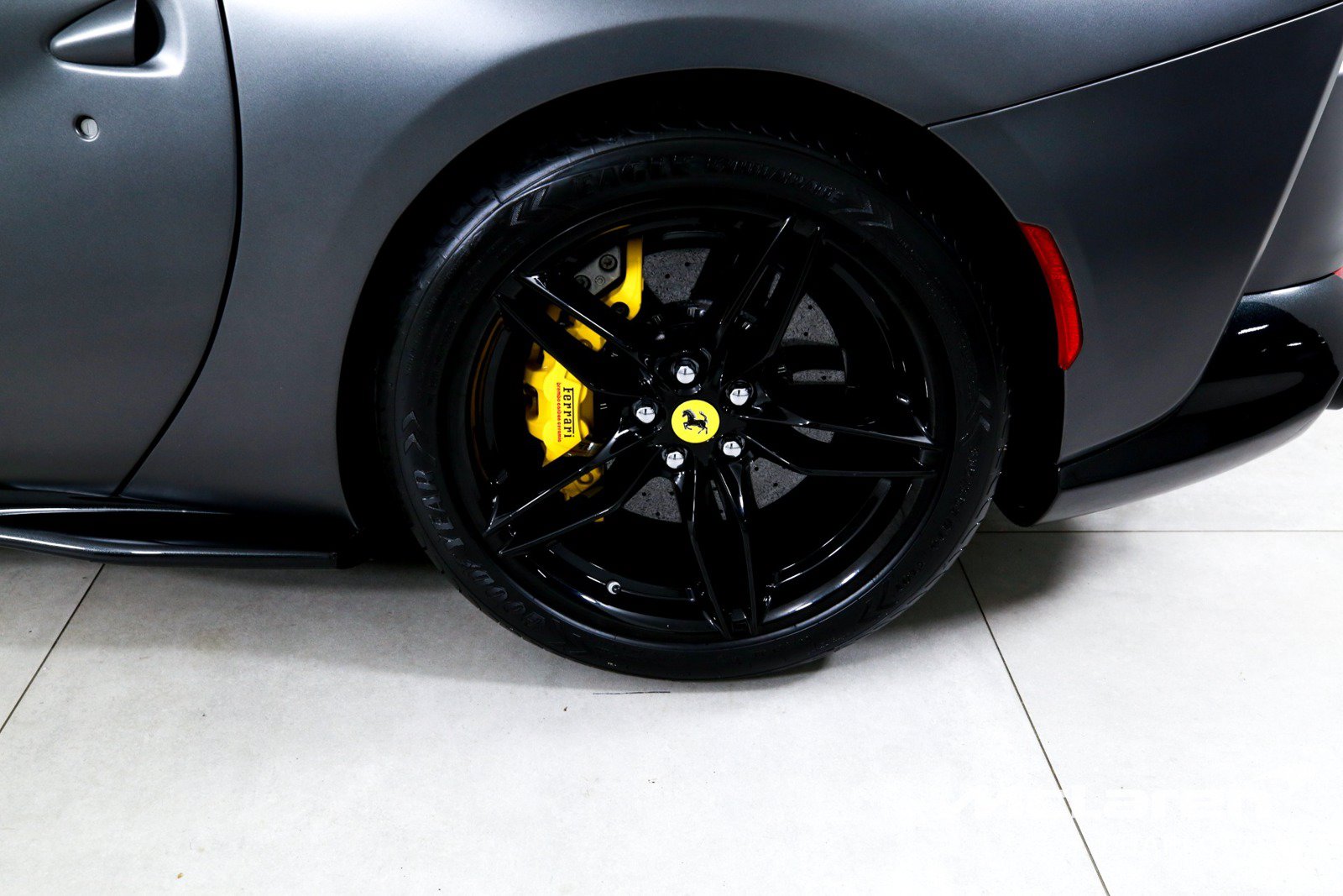 Used 2021 Ferrari 812 GTS RWD image 30