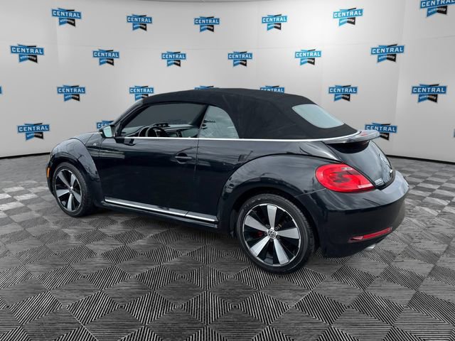 Used 2015 Volkswagen Beetle R-Line image 11