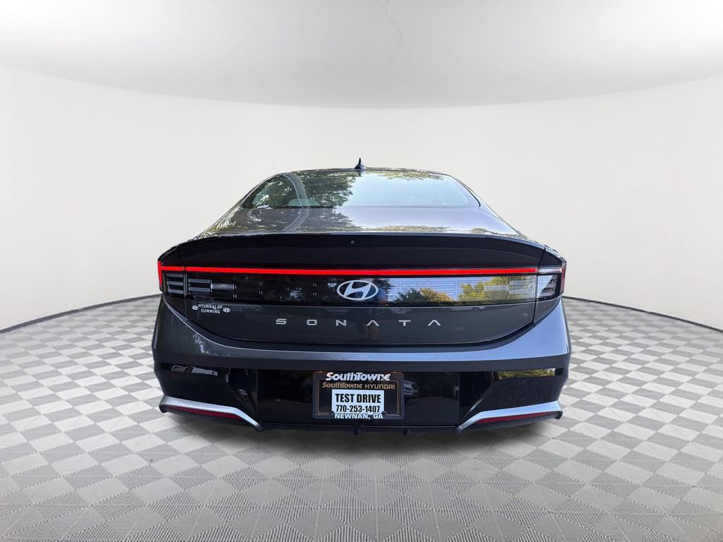 Used 2025 Hyundai Sonata SEL FWD image 6
