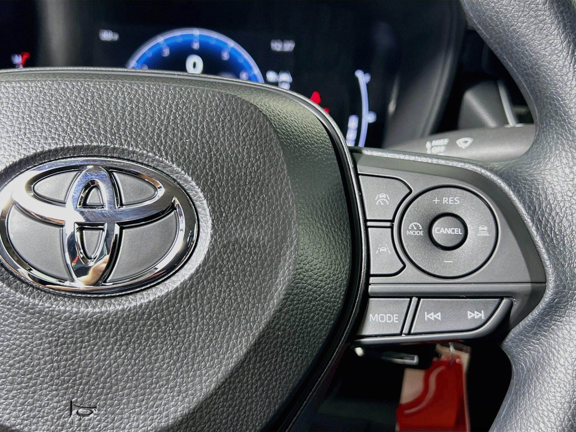 New 2027 Toyota Corolla LE FWD image 19