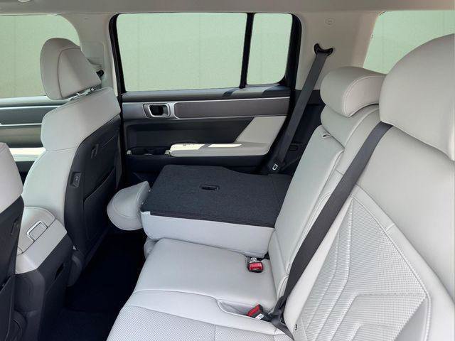 New 2026 Hyundai Santa Fe SEL FWD image 9