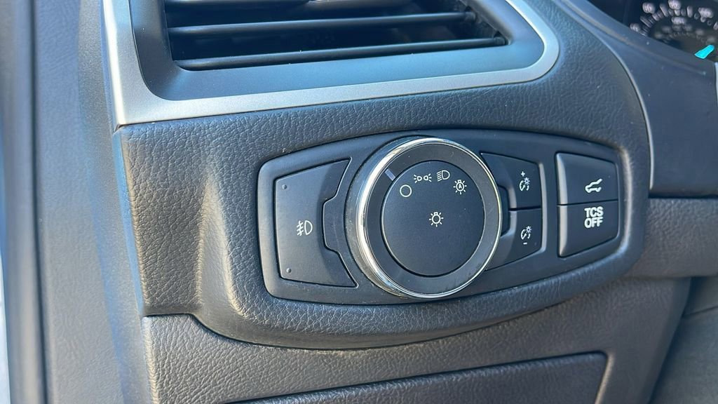 Used 2022 Ford Edge SEL w/ Sport Appearance Package image 24