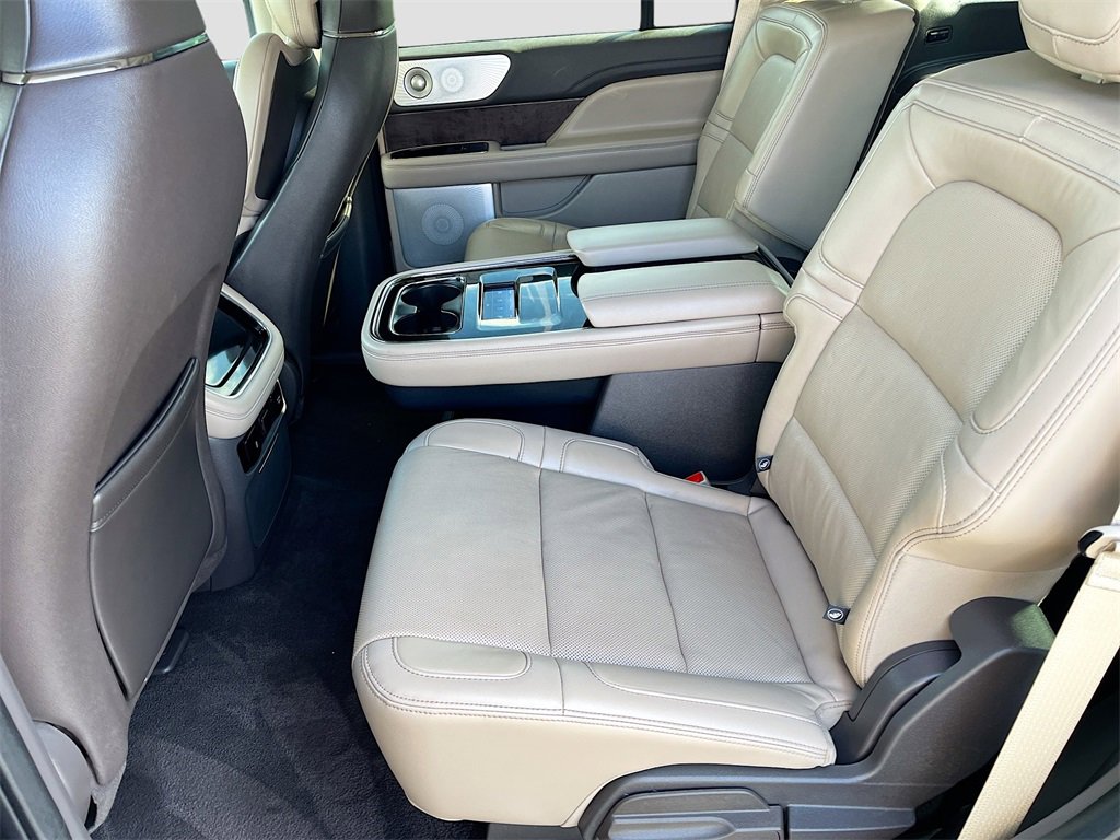 Used 2024 Lincoln Navigator Reserve image 26
