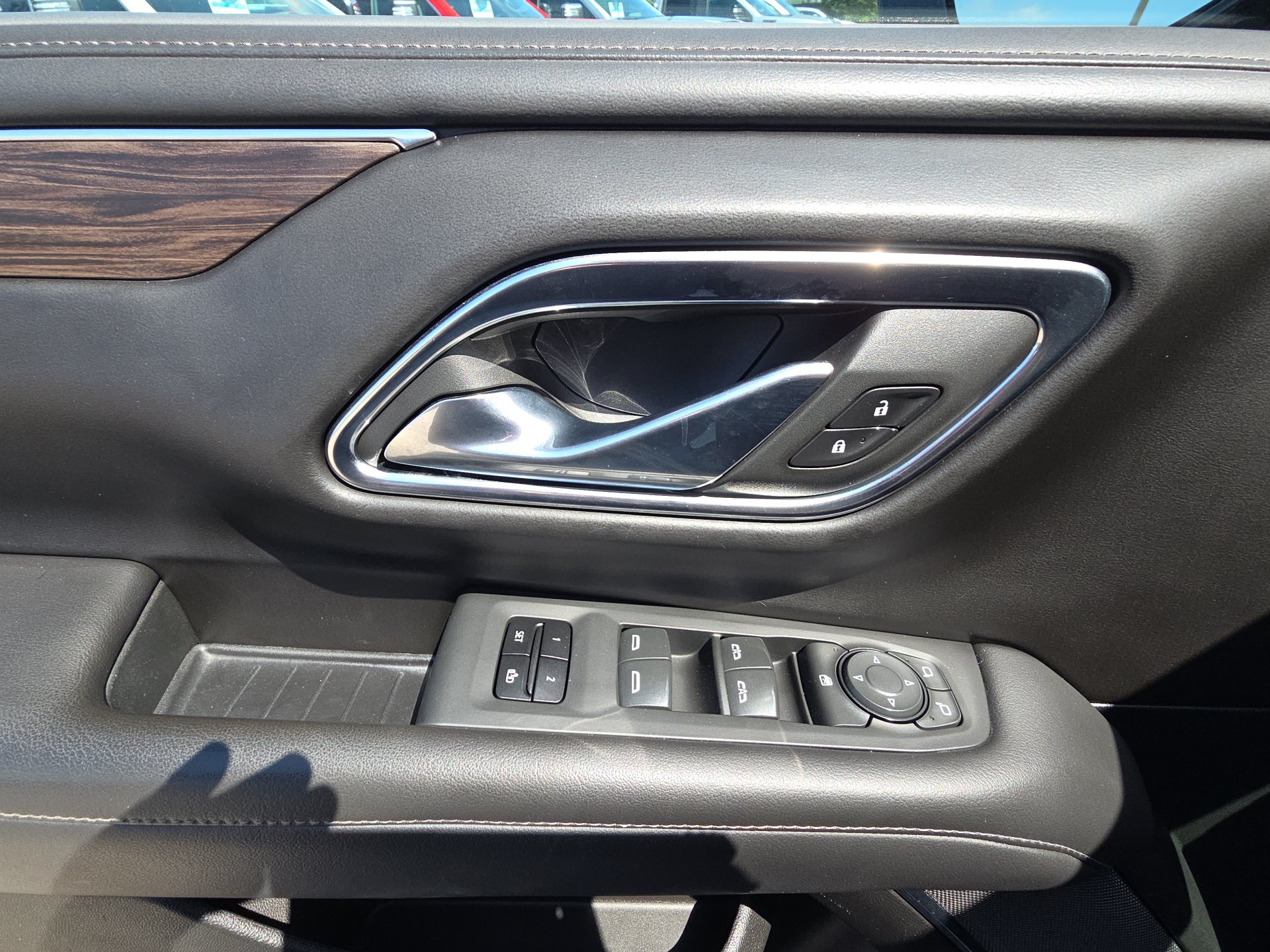 Used 2023 Chevrolet Tahoe Z71 AWD/4WD image 13
