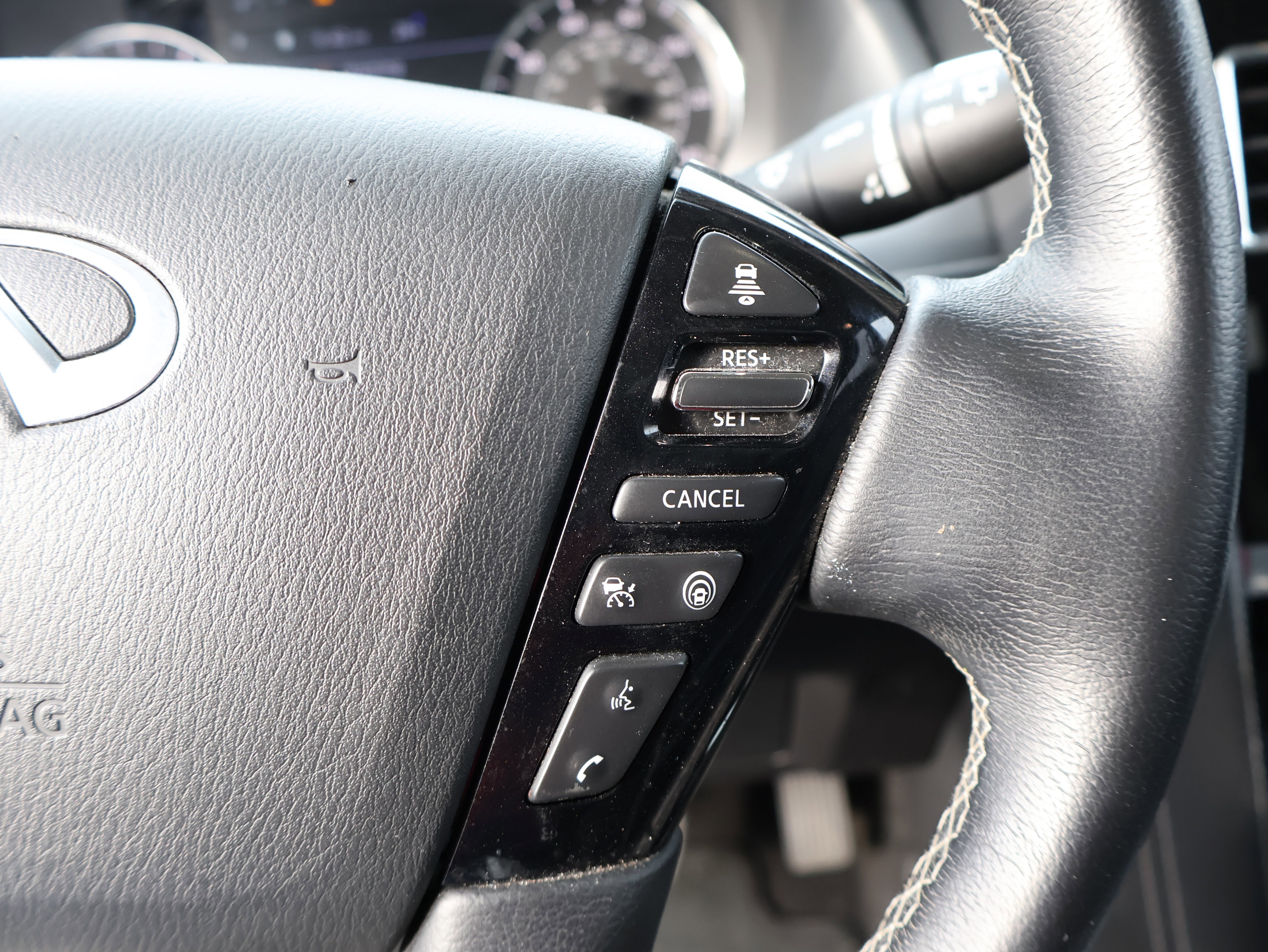 Used 2024 INFINITI QX80 Luxe image 44