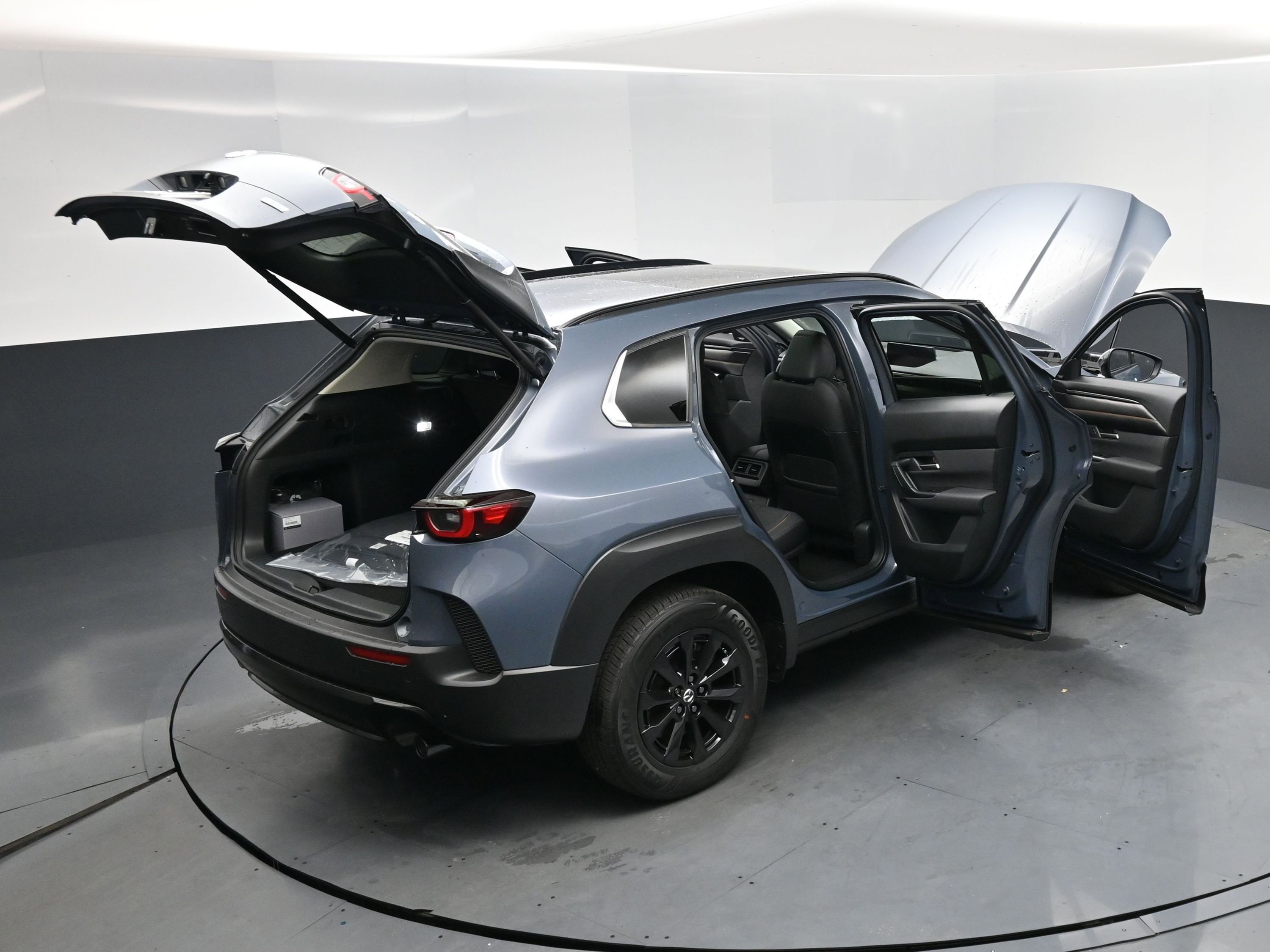 New 2026 MAZDA CX-50 AWD 2.5 Hybrid w/ Cargo Package image 18
