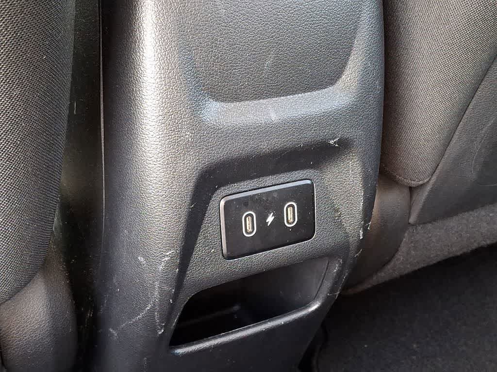 Certified 2025 Hyundai Venue SEL FWD image 26