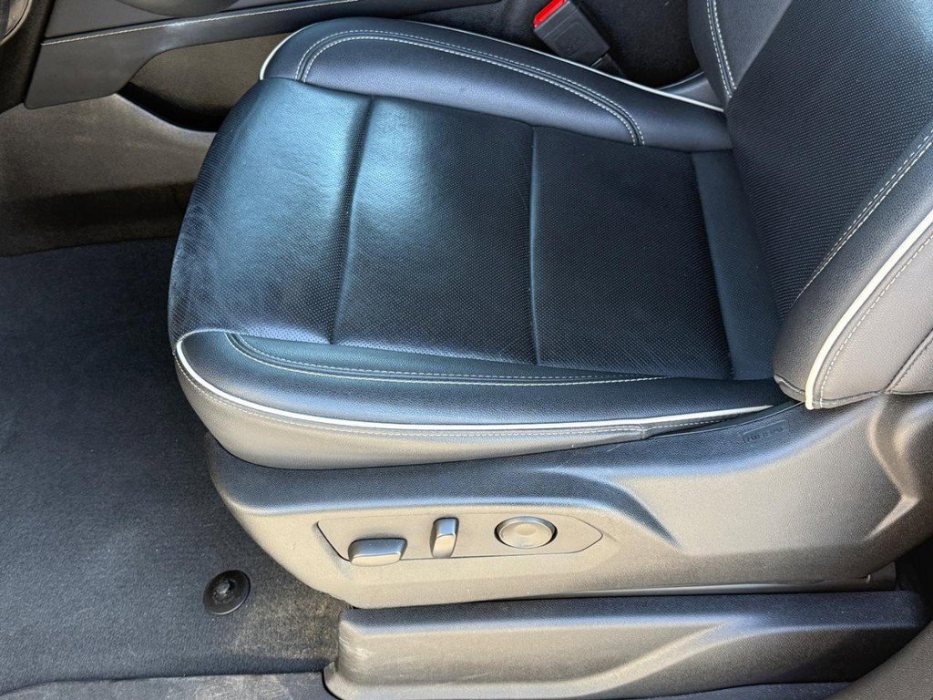 Used 2024 GMC Yukon XL SLT image 20