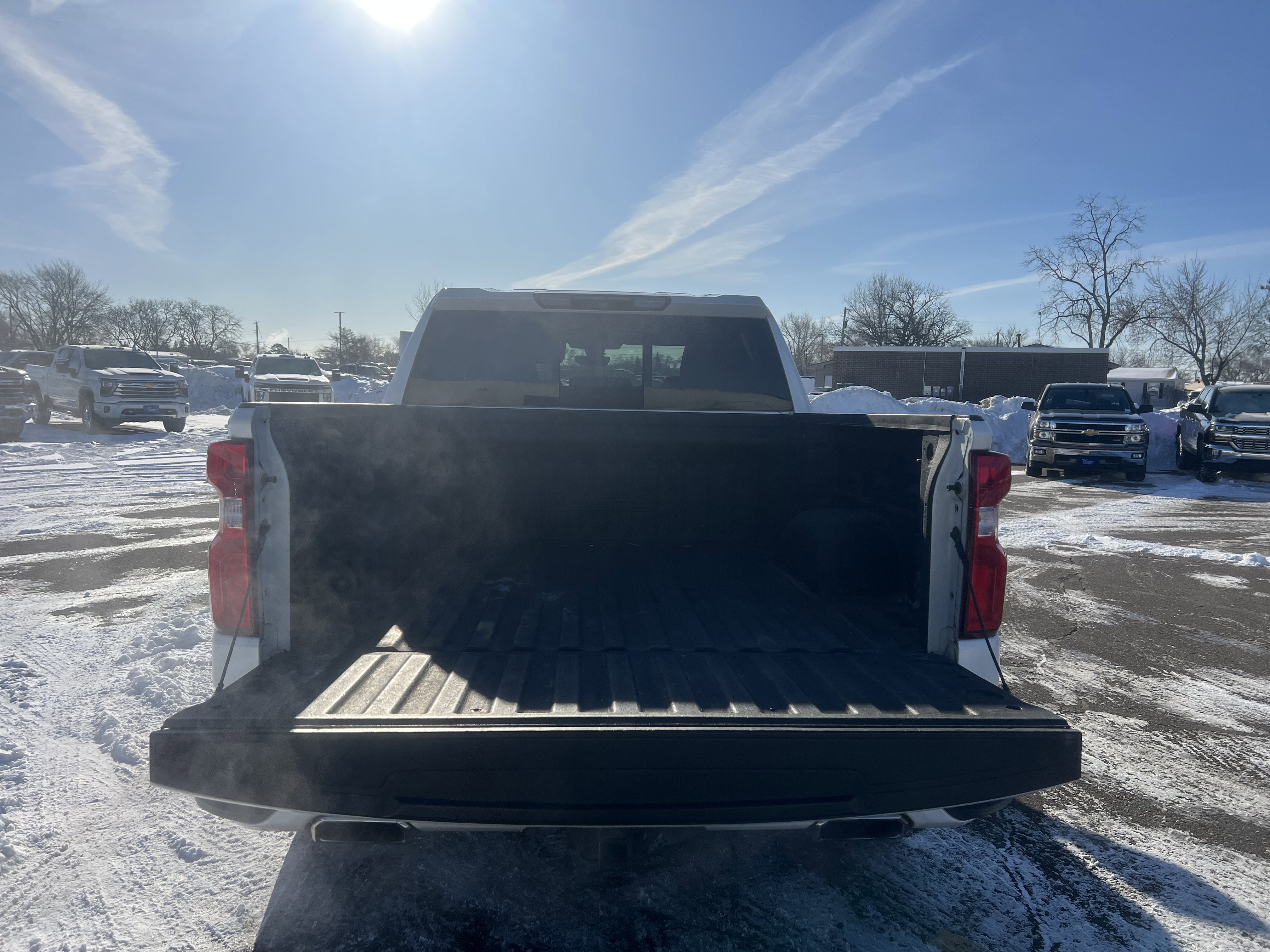 Used 2019 Chevrolet Silverado 1500 High Country w/ Technology Package image 11