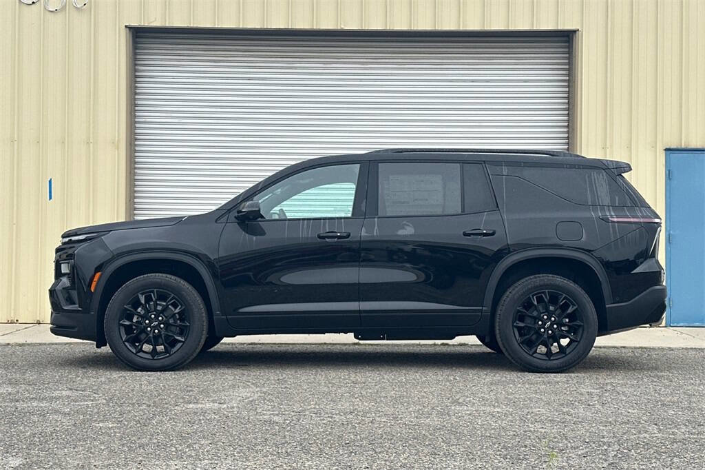 New 2026 Chevrolet Traverse LT w/ Enhanced Driving Package image 3