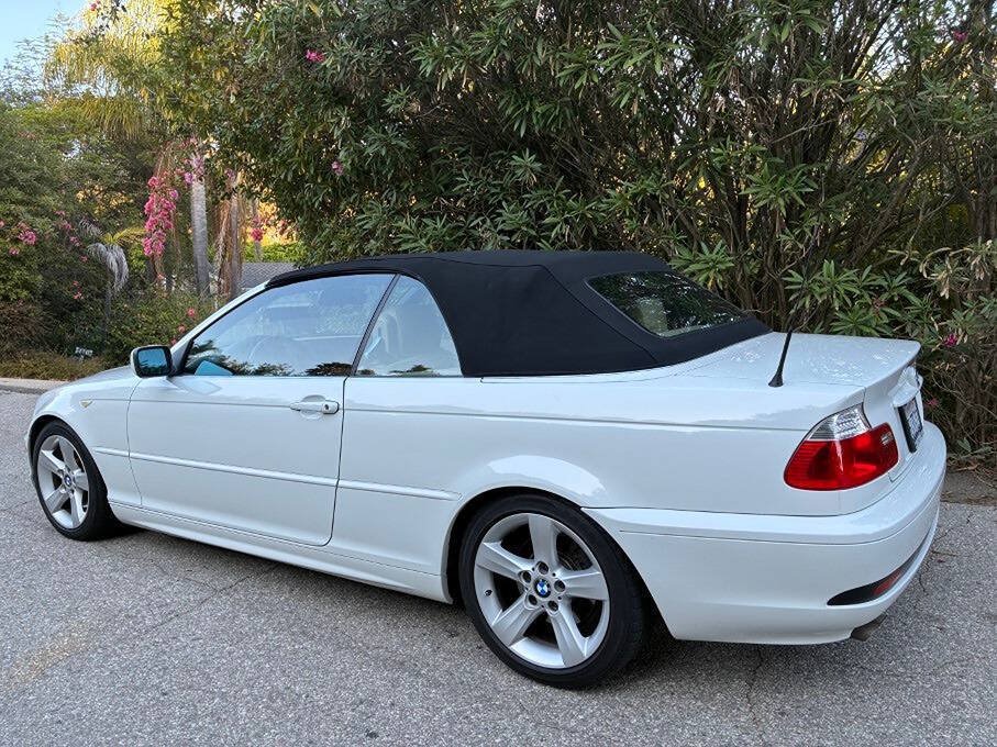 Used 2004 BMW 325Ci Convertible RWD image 5