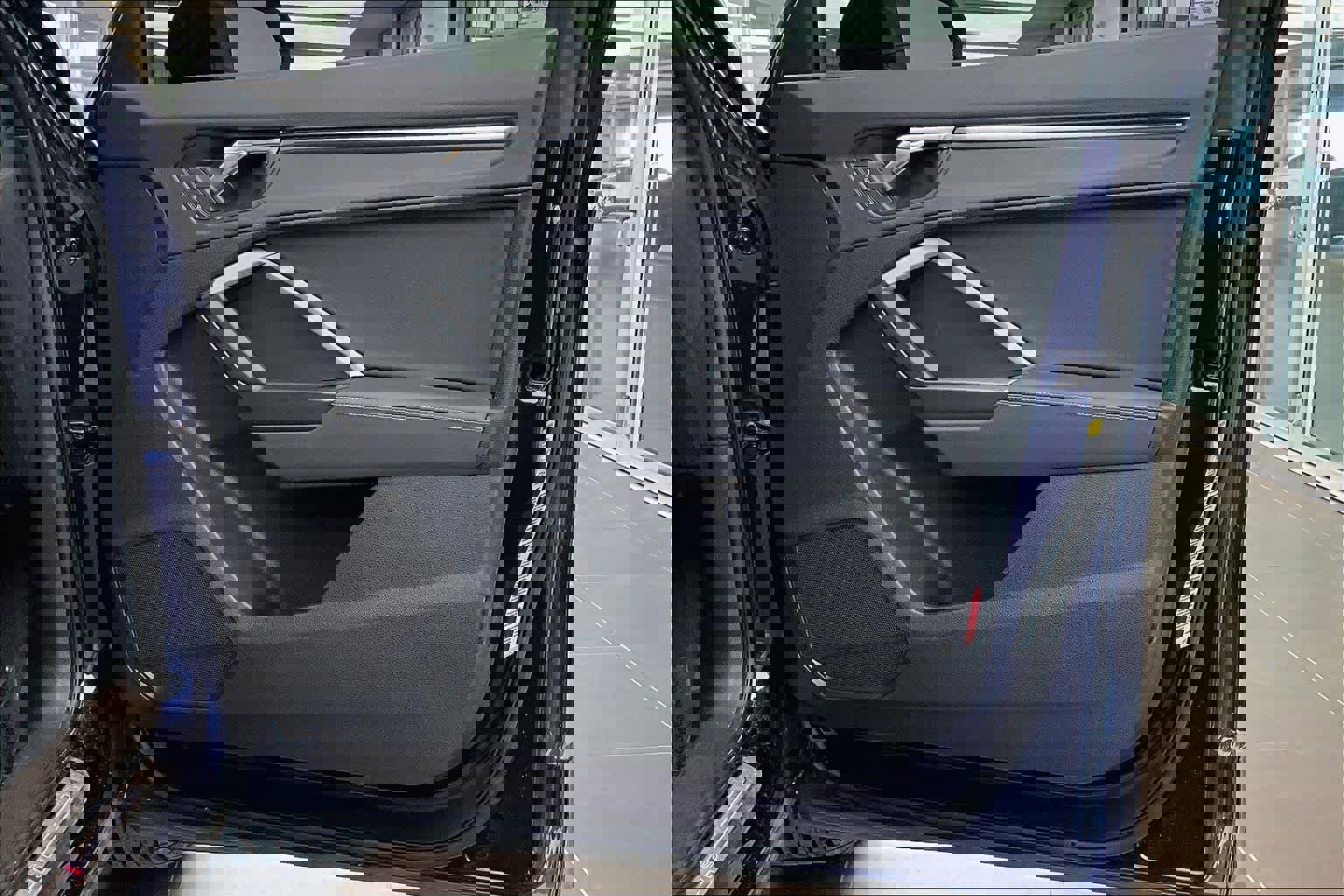 Used 2021 Audi Q3 2.0T Premium image 23