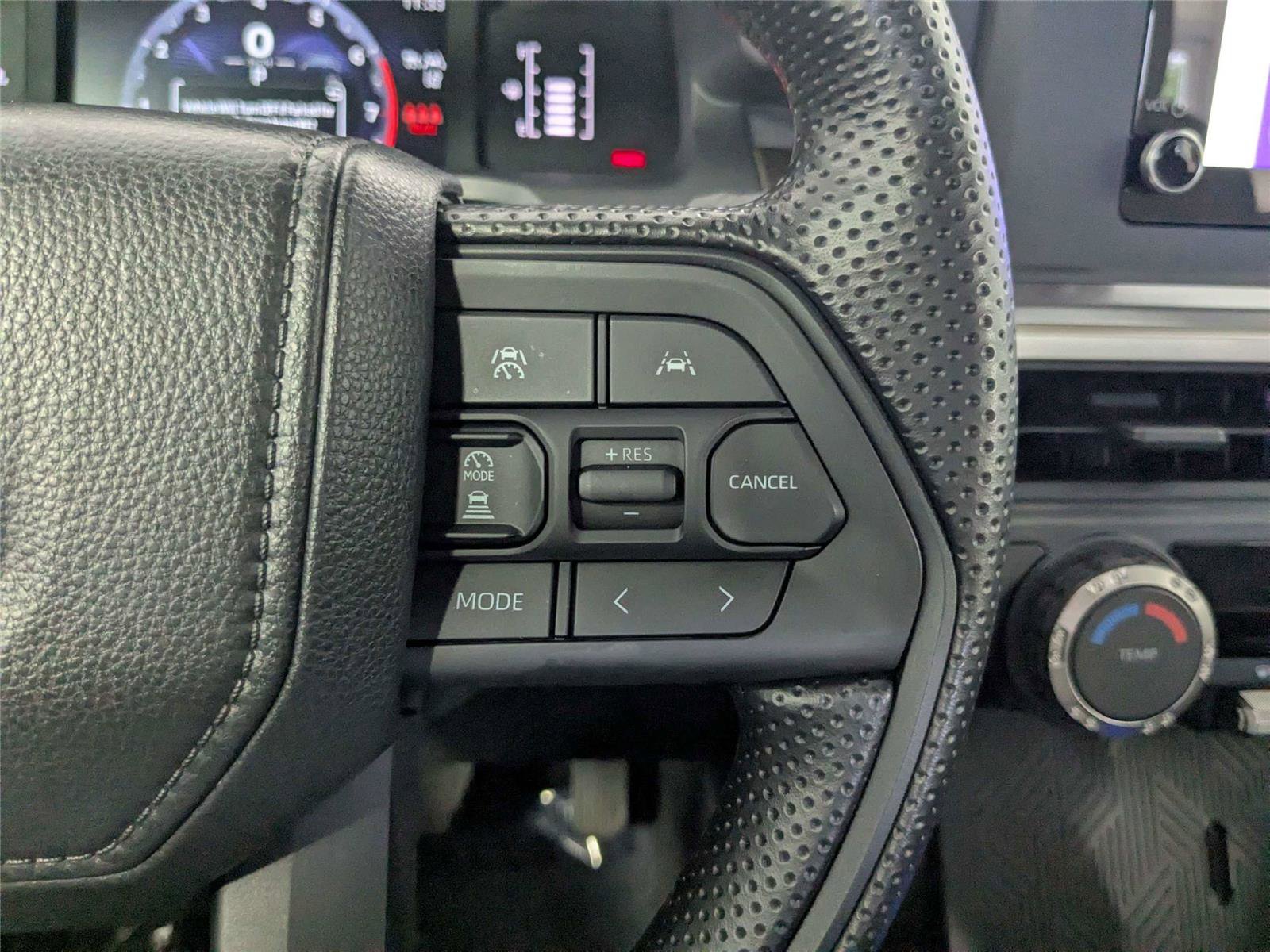 Certified 2024 Toyota Tacoma SR5 AWD/4WD image 19