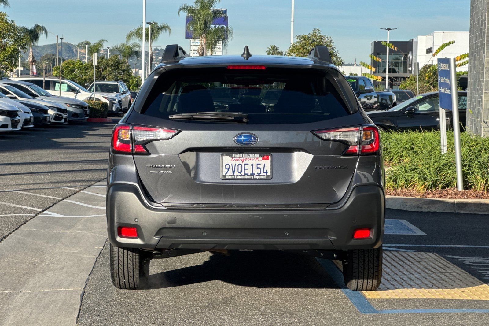 Certified 2025 Subaru Outback Onyx Edition w/ Tech Package 2 image 5