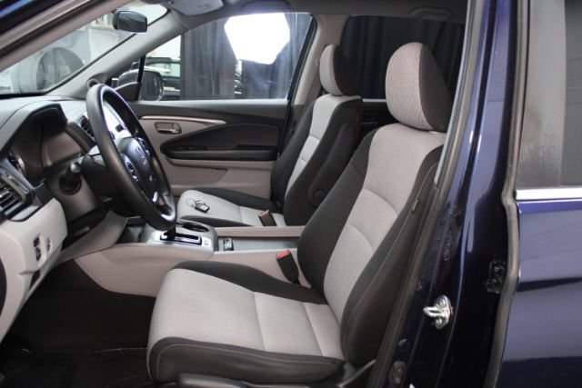 Used 2017 Honda Ridgeline RTS image 16