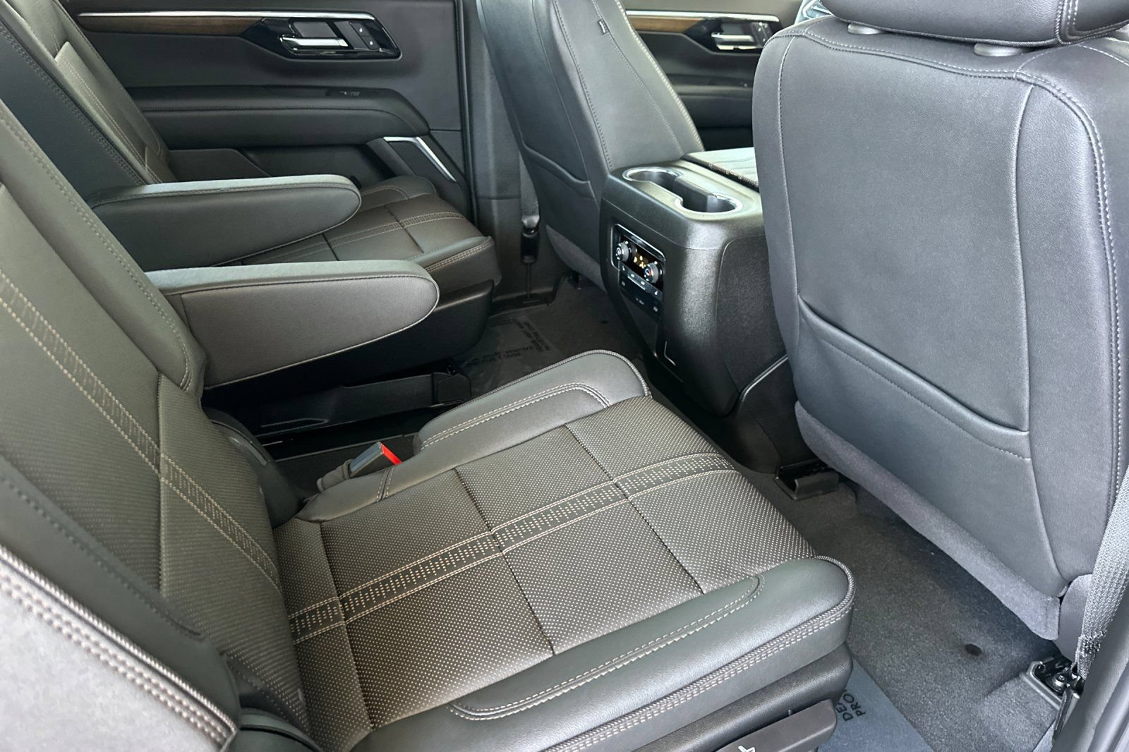 Used 2026 Chevrolet Tahoe High Country AWD/4WD image 20