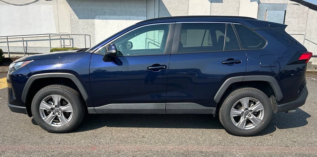 Certified 2025 Toyota RAV4 XLE AWD/4WD image 8