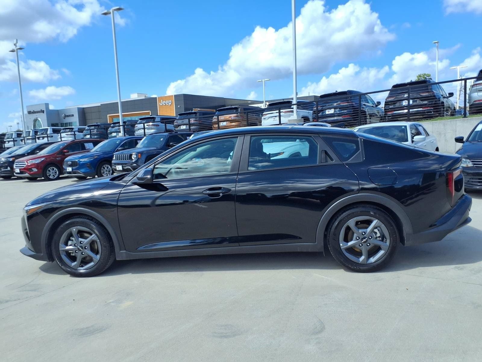 Used 2025 Kia K4 FWD image 8