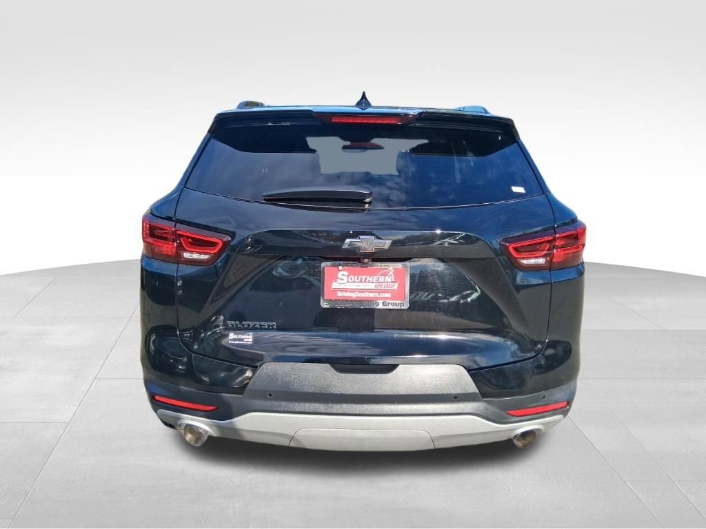 Used 2023 Chevrolet Blazer LT w/ LPO, Black Grille Bar Package image 3