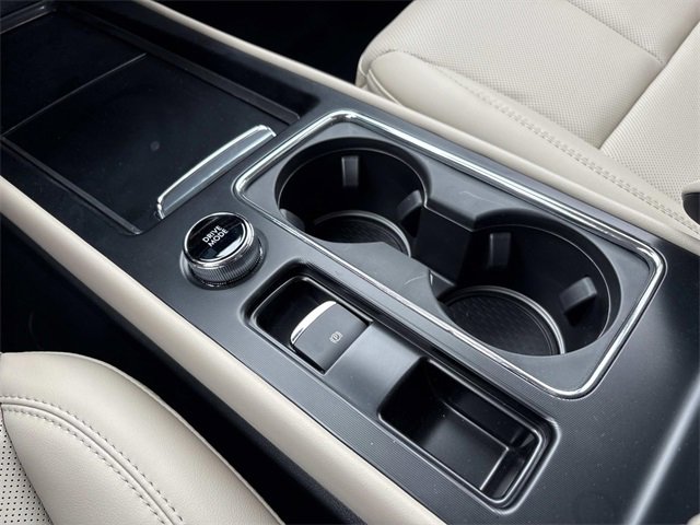 New 2026 Lincoln Corsair Premiere image 30