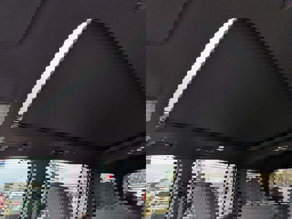 New 2026 Chevrolet Traverse LT w/ Sun and Wheel Package image 17